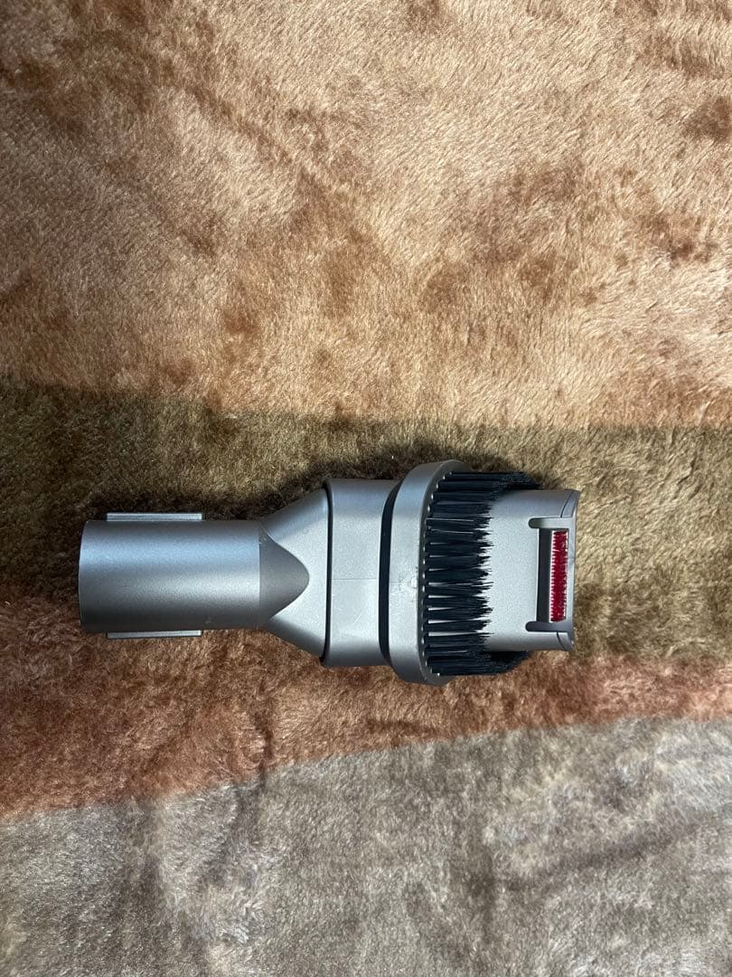 Dyson スティッククリーナー V8 fluffy