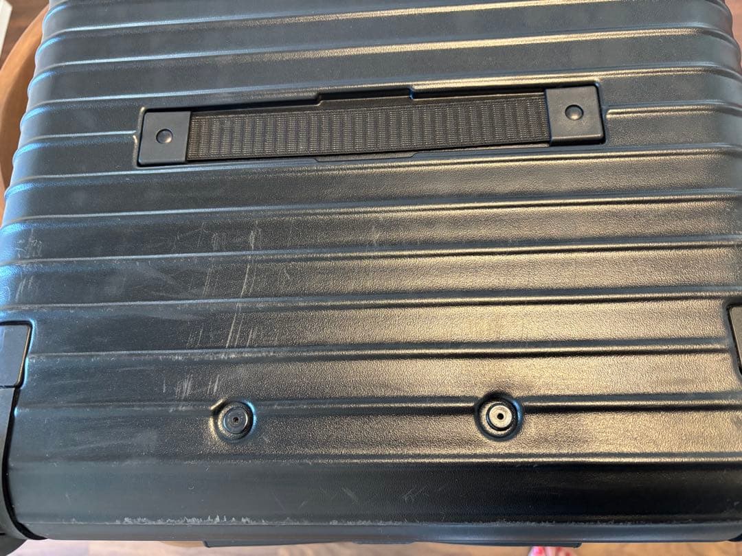 RIMOWA ブラックキャリーケース