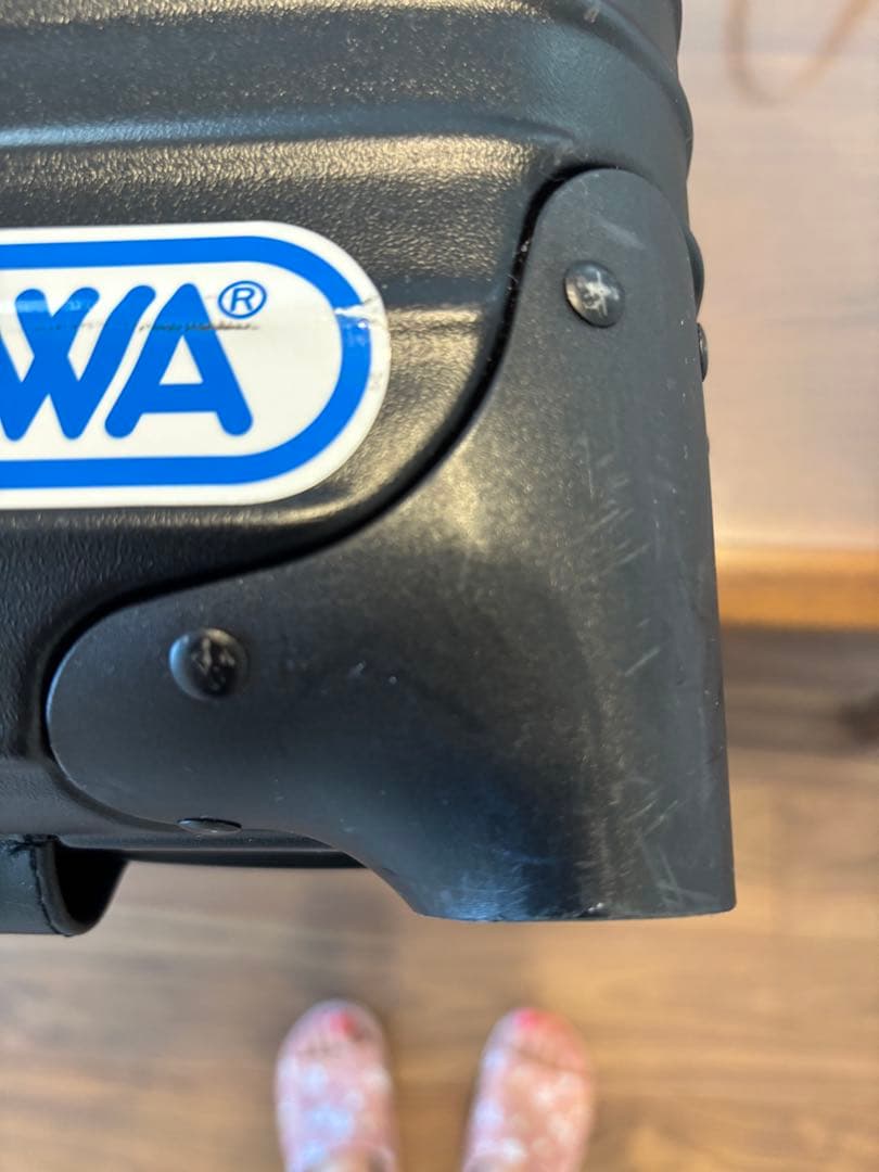 RIMOWA ブラックキャリーケース