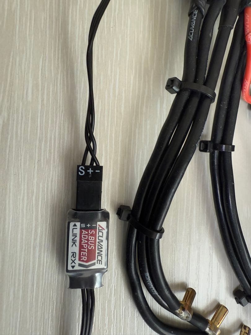 アキュバンス　ジャービスxx ブレイズキャパシタ　sbusリンク　各端子付き