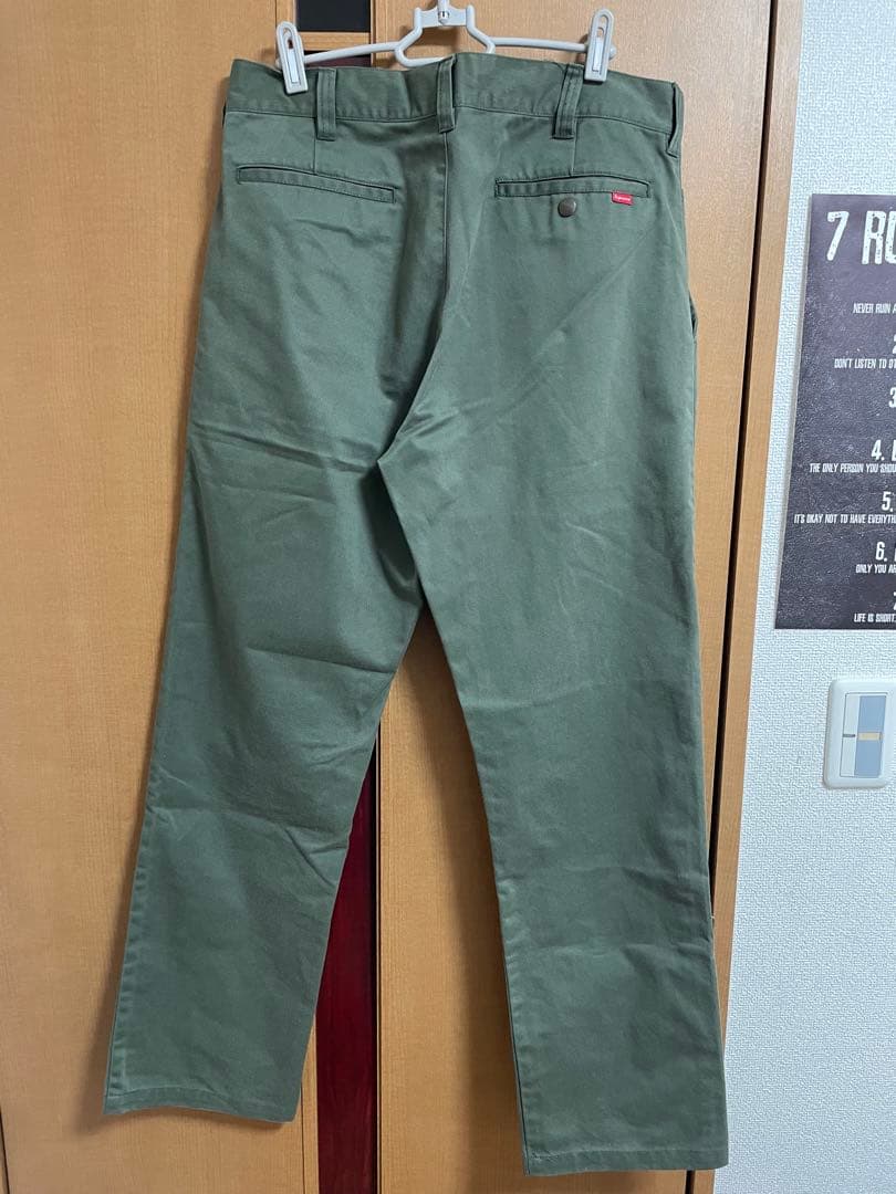 【値下げ】supremeシュプリーム チノパン　32