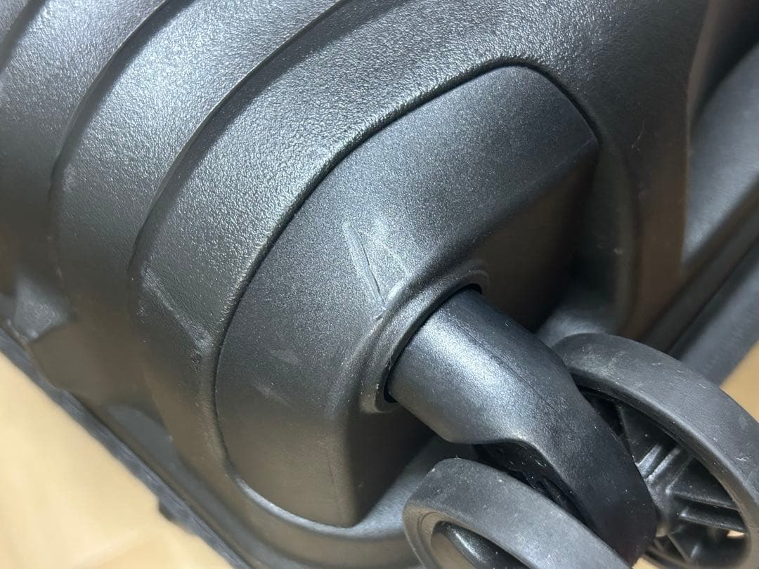 超軽量　サムソナイト　スーツケース アップスケープ　スピナー エキスパンダブル