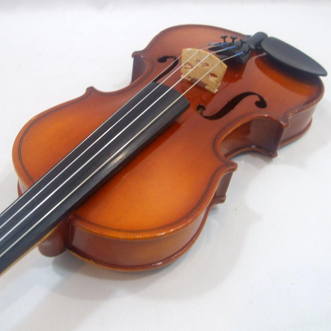 鈴木バイオリン 1/8 No230 2009年 未使用弓 ケース メンテ済み