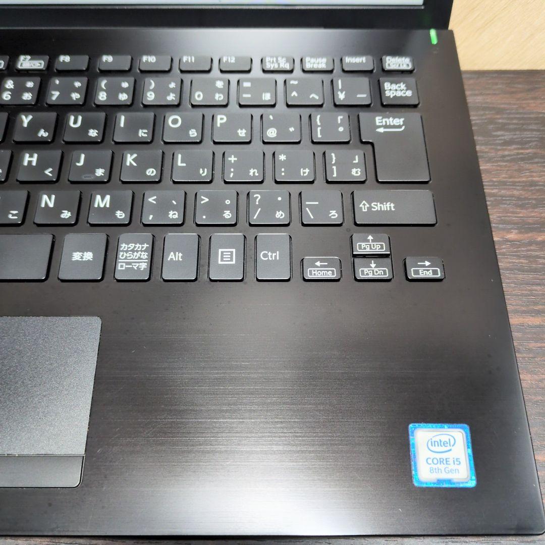 VAIO 第8世代 i5 8GB 256GB 13.3 FHD P020