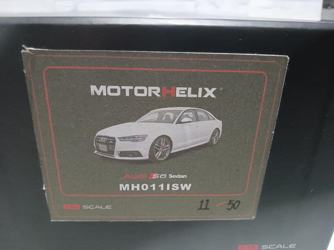 1/18 アウディS6 セダン　ミニカー　ホワイト　50台限定品