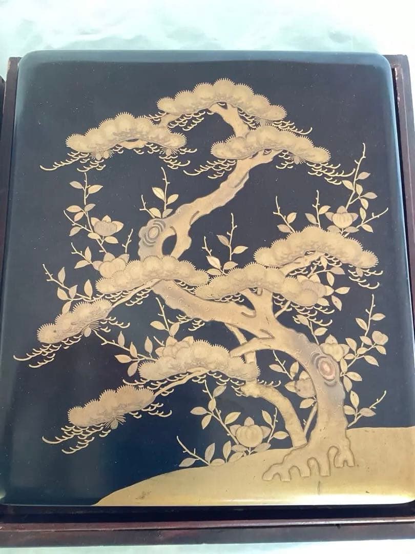 漆塗文箱 五葉松と橘花の金蒔絵　梨子漆塗　硯石・水滴付　硯箱　アンティーク　木箱