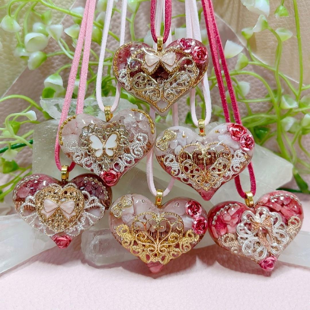 癒しのオルゴナイト❤️ピンクトルマリン＋ミルキークンツァイトのハート型♡