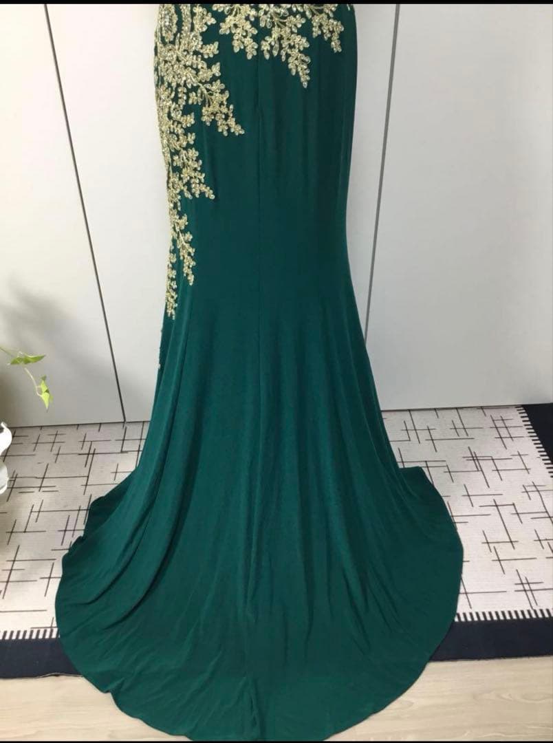 ダークグリーン ワンショルダー パーティードレス