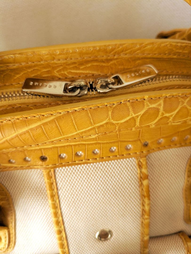 セリーヌ　CELINE　ハンドバッグ　レザー✕キャンバス　トリオンフ　ロゴ