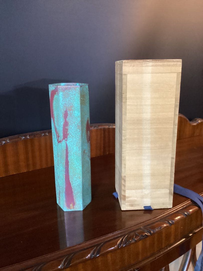 鋳銅 花入 瑞雲文本焼色 六角形 共箱付 一輪挿し