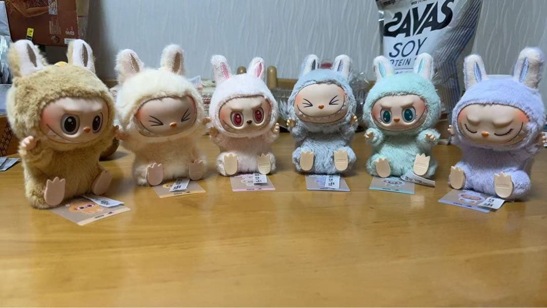 LABUBU うさぎ着ぐるみ ぬいぐるみ7体セット タグ付き