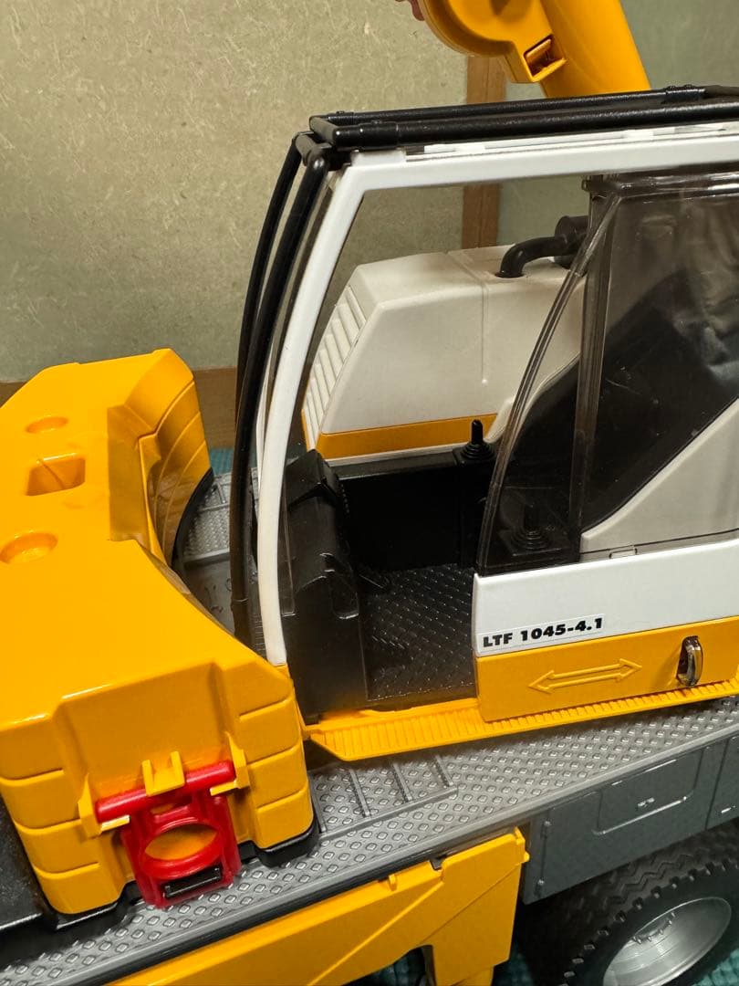 き*ん様 ブルーダー　MACK LHクレーン車