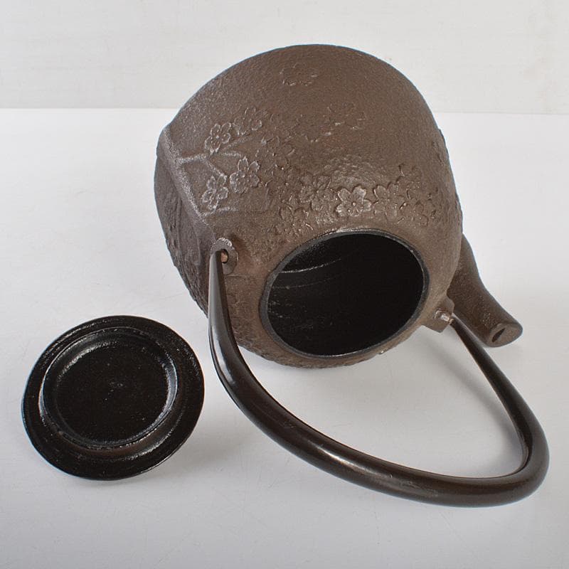 煎茶道具　南部鉄器　桜文　鉄瓶　鉄壷　D　R7155