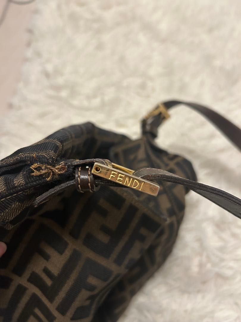 FENDI フェンディ マンマバケット ズッカ柄 ワンショルダーバッグ