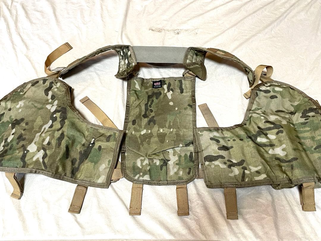 実物【SOE/BDS】パトロールベスト(MOLLE仕様)マルチカム迷彩