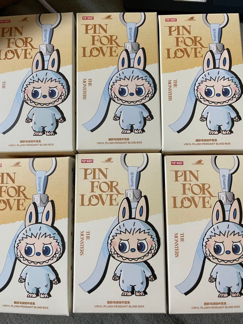 PIN FOR LOVE イニシャル ラブブ まとめ売り