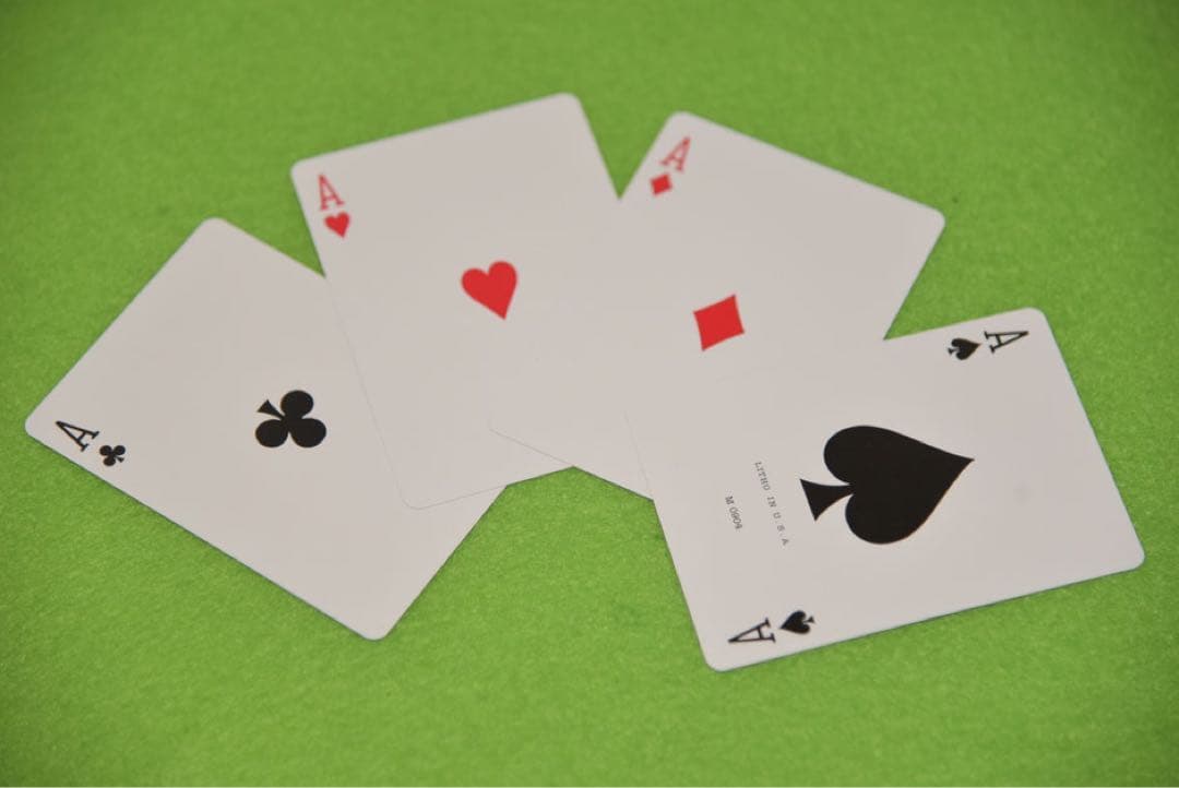 4TUNE CASINO トランプ 青 未開封　144個入り