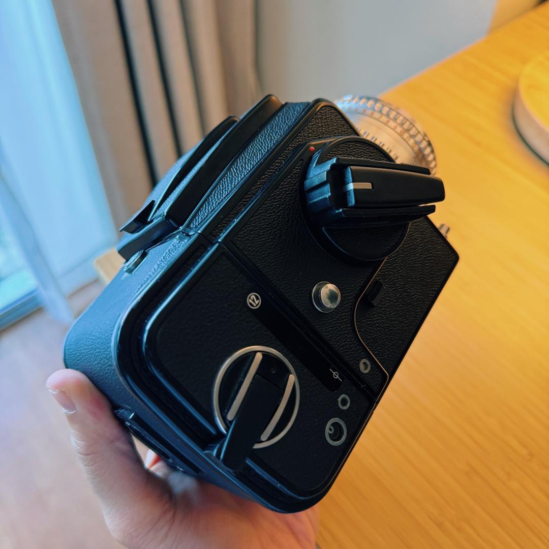 フィルムカメラ Hasselblad 500C/M + Carl Zeiss 80mm 2.8