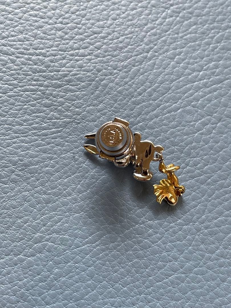 スヌーピー&ウッドストック　ピンブローチ　銀　ダイヤモンド