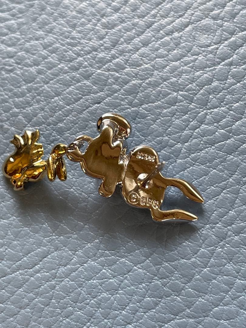 スヌーピー&ウッドストック　ピンブローチ　銀　ダイヤモンド