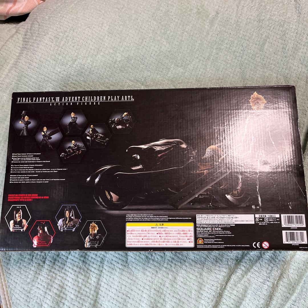 FINAL FANTASY VII クラウド・ストライフ フィギュア