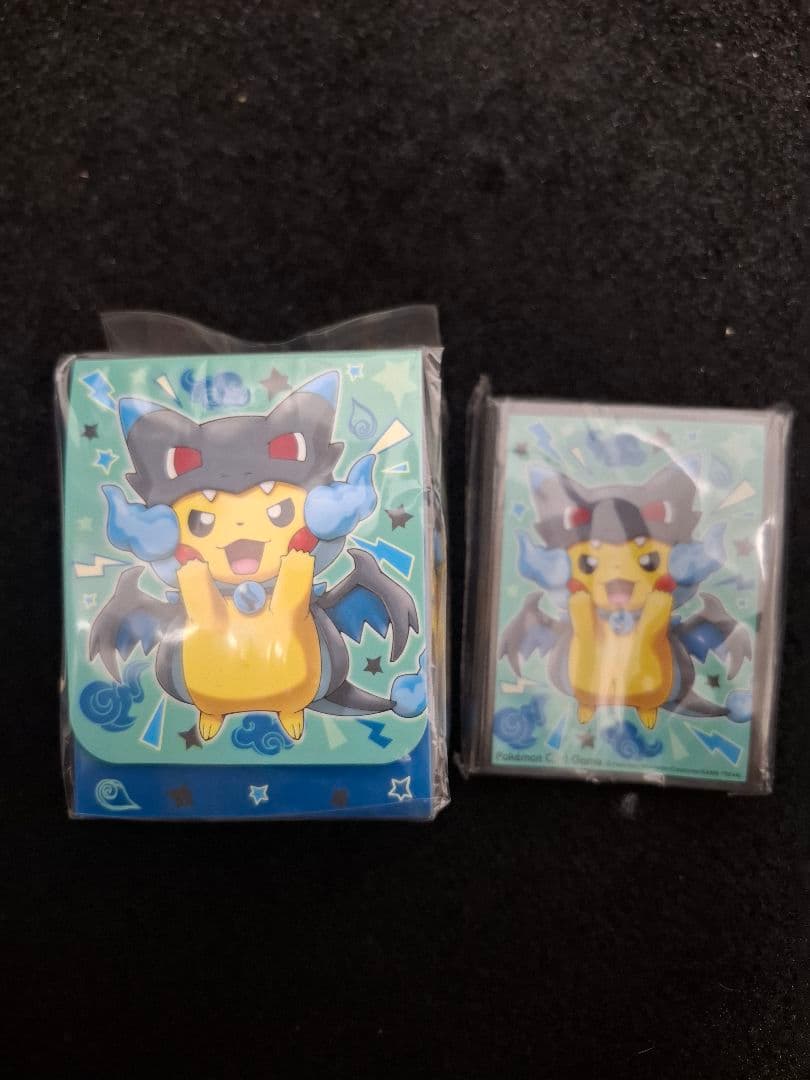 ポンチョを着たピカチュウ 未開封スリーブとデッキケースのセット