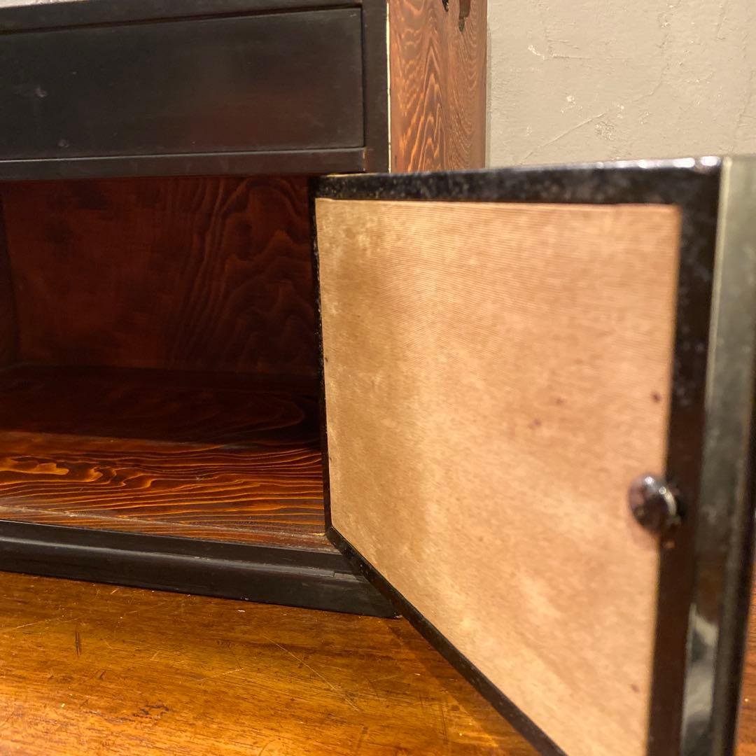 時代物 飾り棚 三つ巴 家紋 骨董品 和家具 古民家 古道具 収納