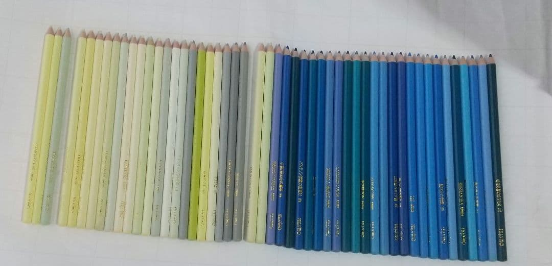 の*中様 収納棚付き　フェリシモ500色 色鉛筆
