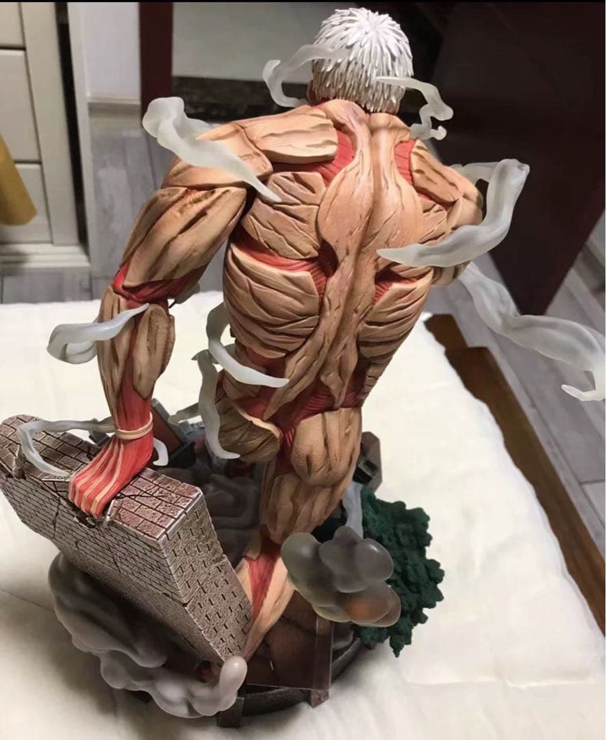 進撃の巨人 獣の巨人 鎧の巨人 ガレージキット ガレキ スタチュー②