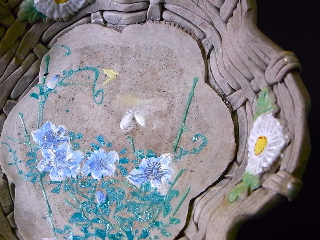 【 E918 】 素晴らしき超名品　明治期萬古焼上手作品　陽刻朝顔文飾り皿