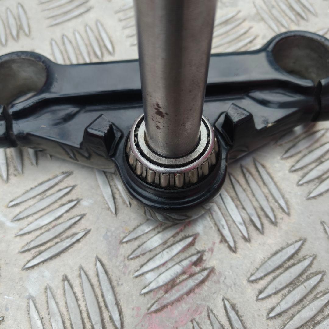 コンテナ スポーツスター xl883n ステムアンダーのみ