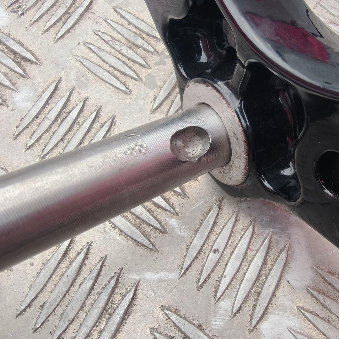 コンテナ スポーツスター xl883n ステムアンダーのみ