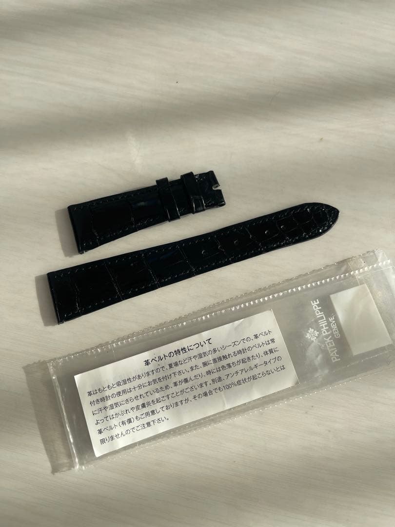 パテックフィリップ ベルト 革　ストラップ　ブラック　艶あり