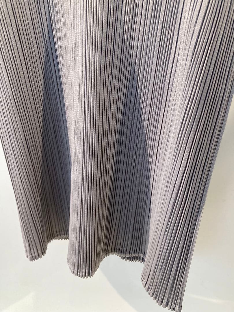 s1392 プリーツプリーズ グレー プリーツ タンクトップ ノースリーブ