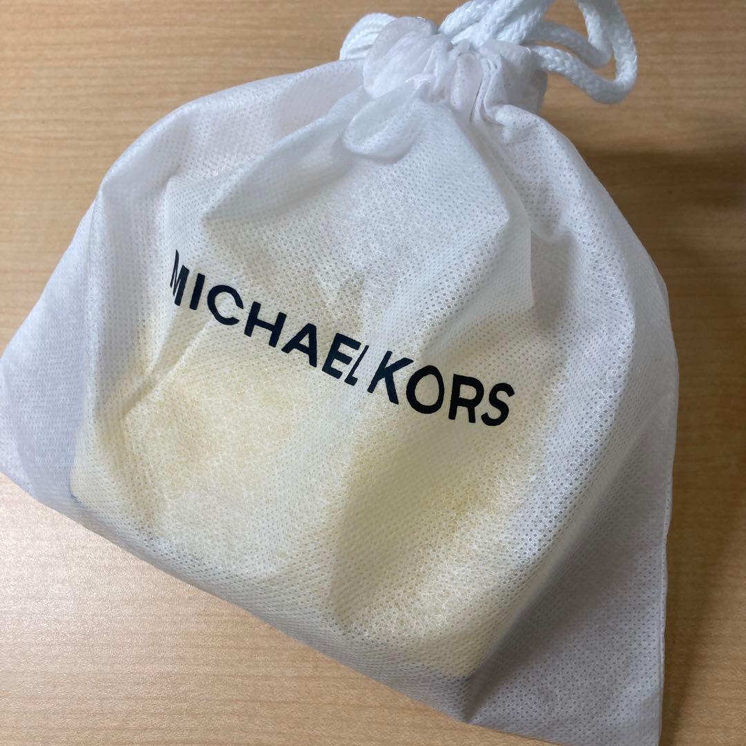 新品 マイケルコース 三つ折り財布 黄色 イエロー⭐︎