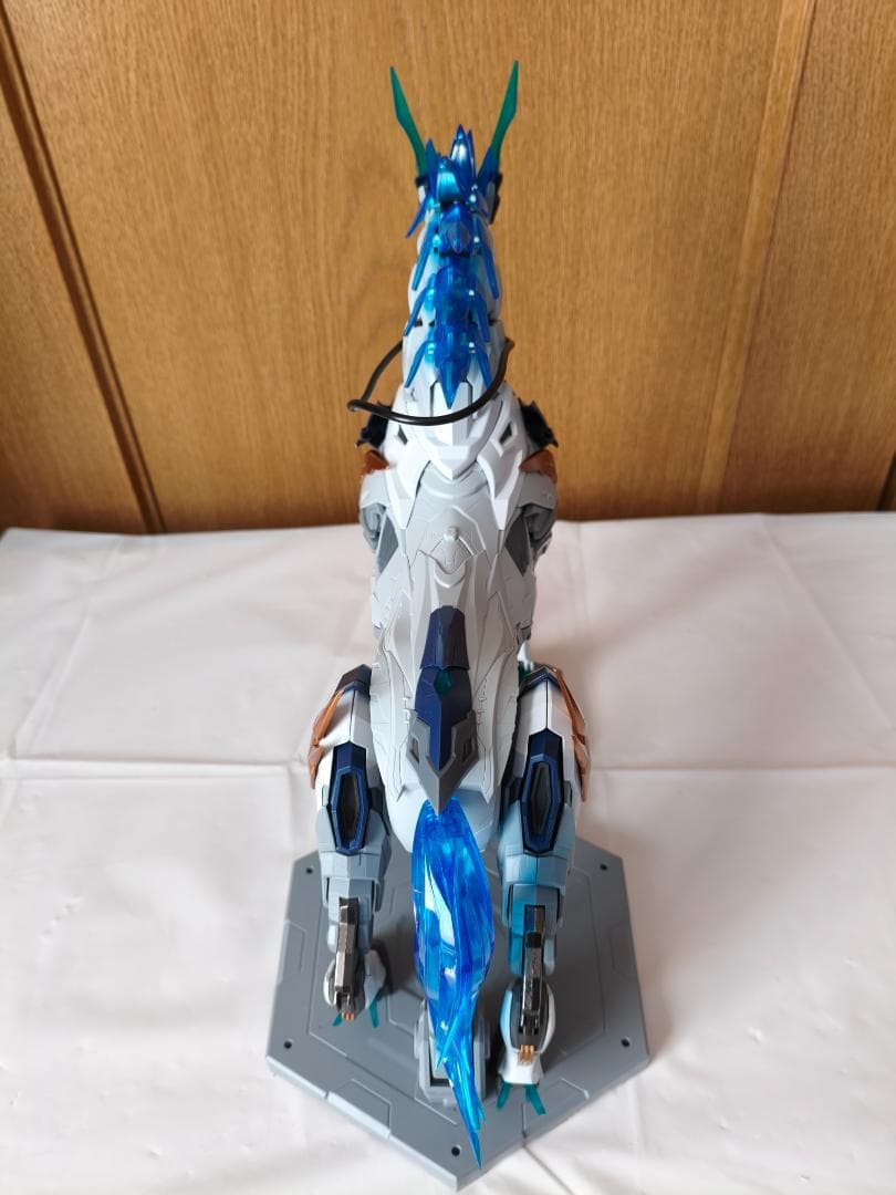 摩動核　天佑星 龍胆虎将 趙雲 玉蘭白龍駒付き MNP-XH05　素組み完成品