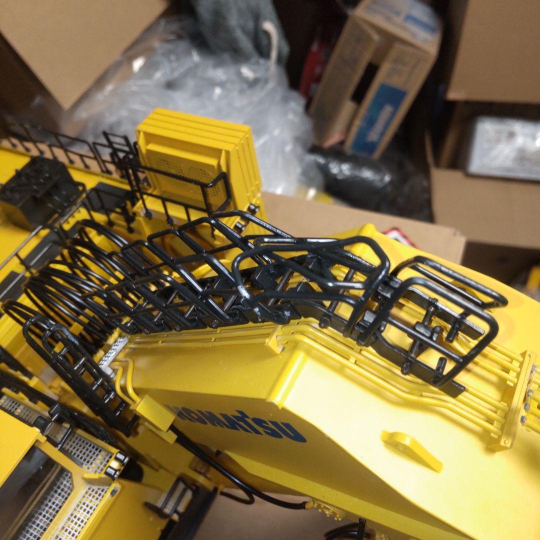 Komatsu PC210LC-8 丸順スケルトンバケット仕様1/50