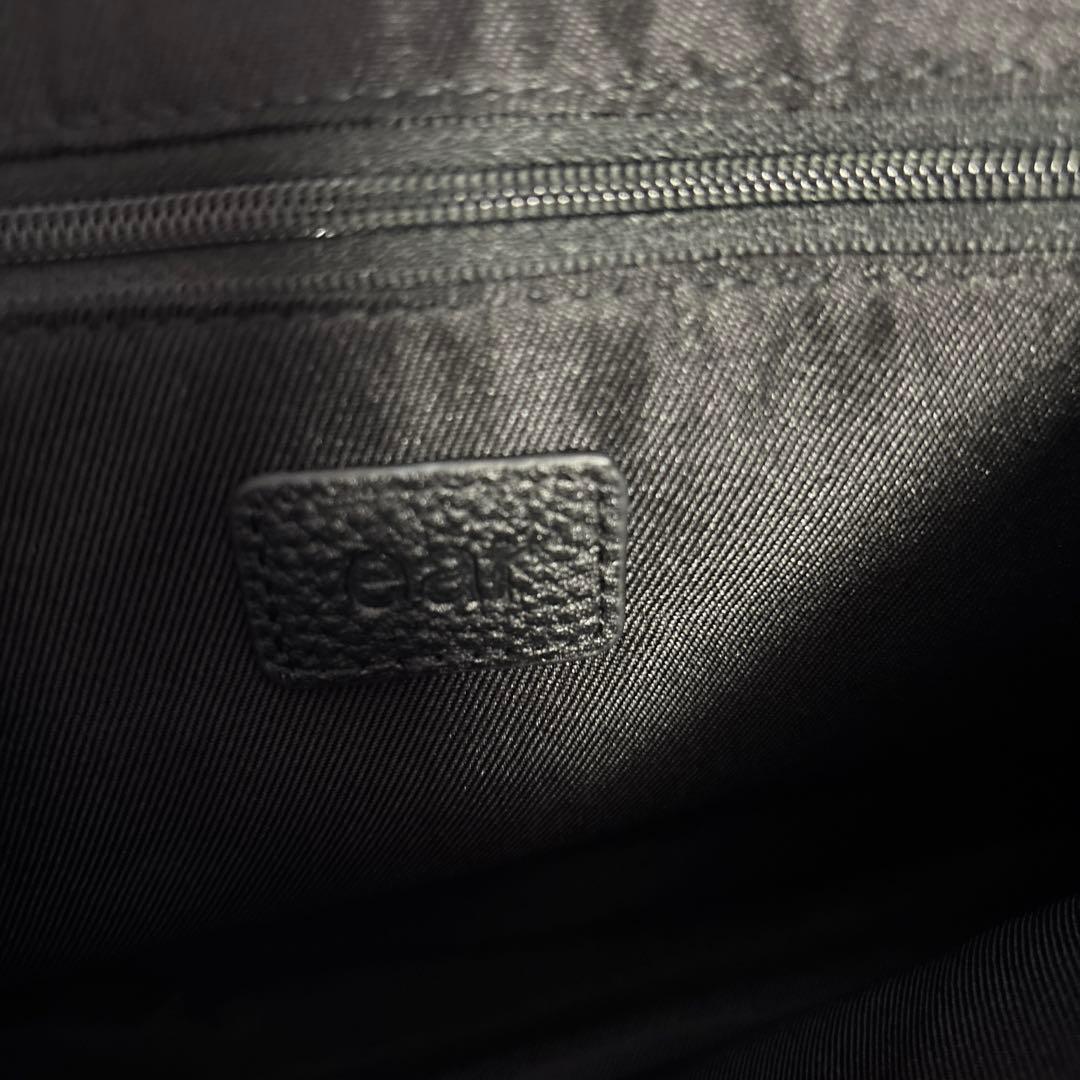 【美品】イアパピヨネ 柄 ワイドテープ ショルダー バッグ ブラック ボディ