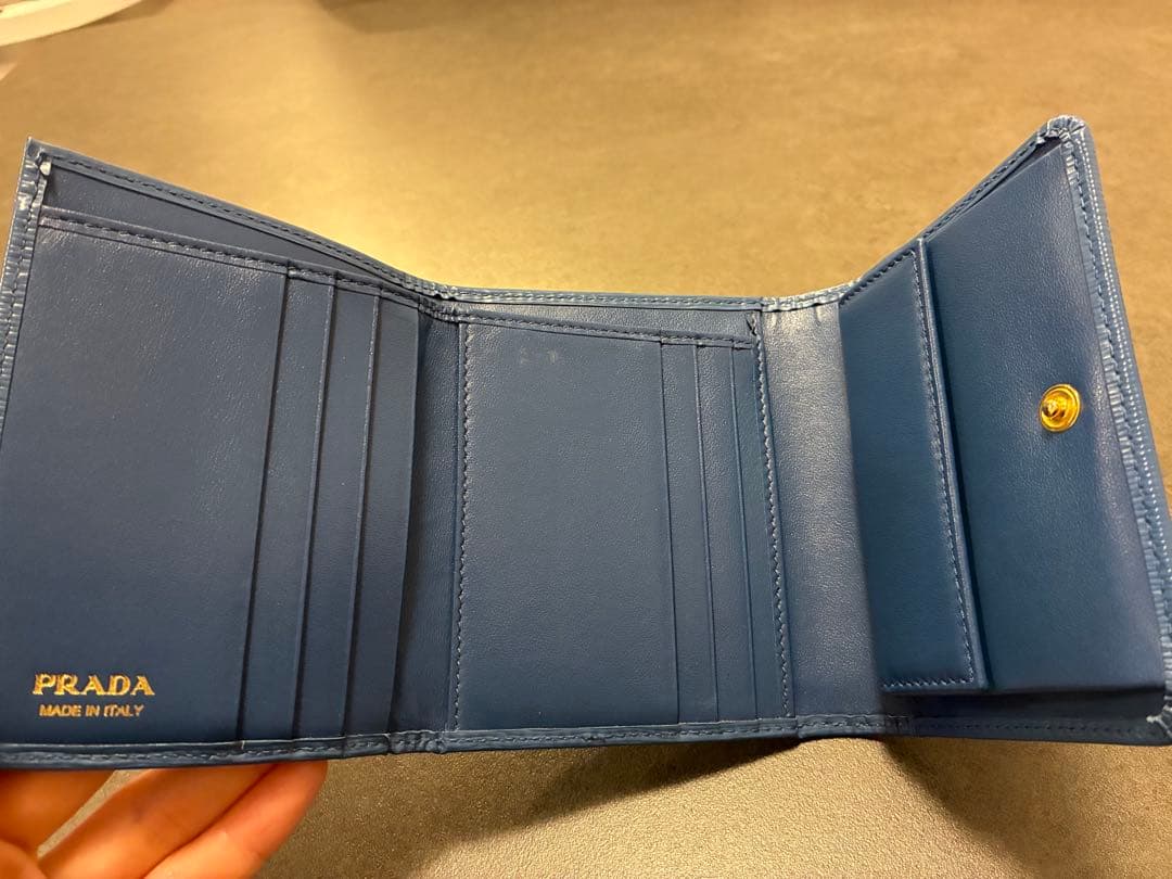 ⭐︎Egg⭐︎★PRADA 三つ折り財布