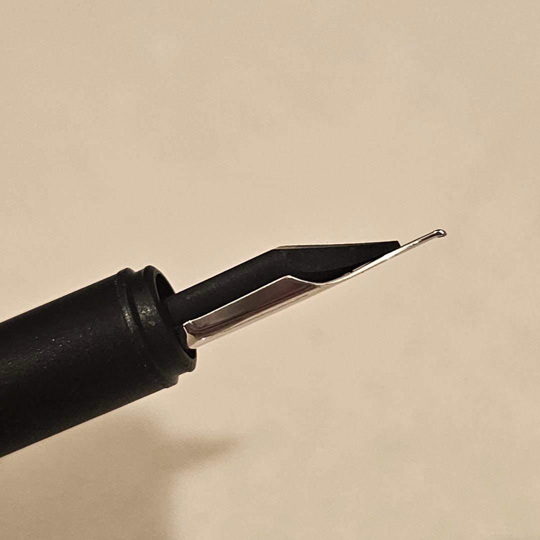 Montblanc ヴィンテージ万年筆 ケース付き　ノブレスブラック