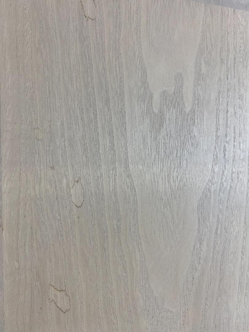 淡桜釉裏銀彩壷　中田一於