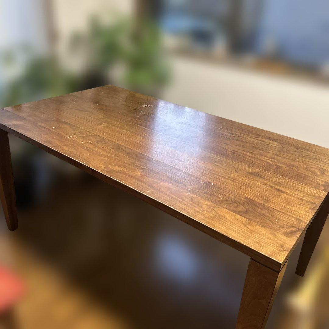 ダイニングテーブル