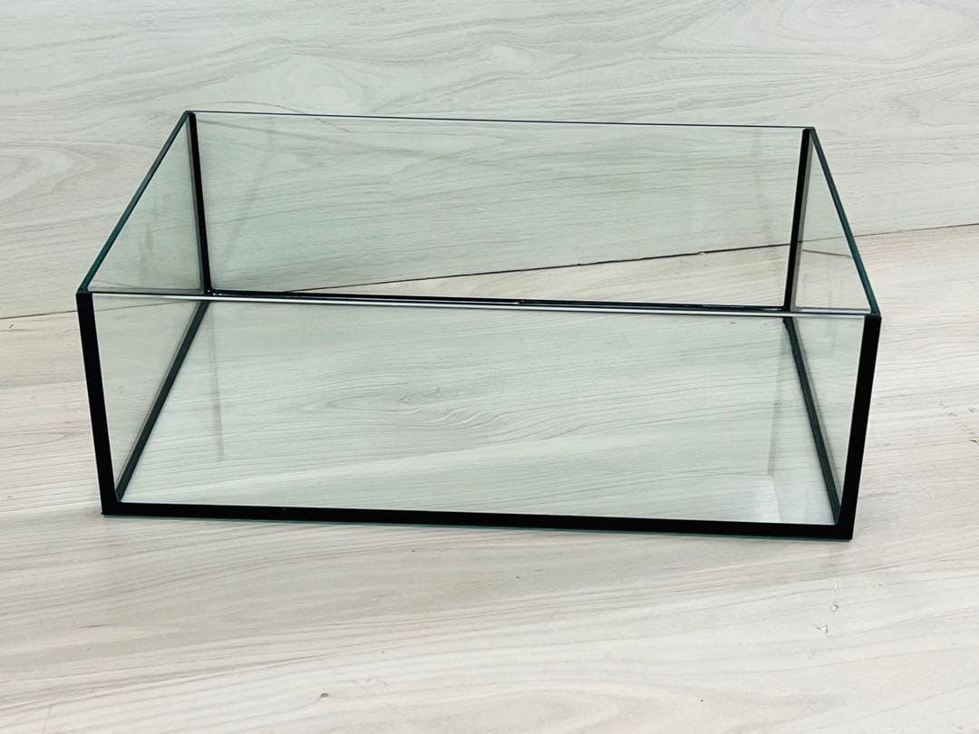 600x450x300ｍｍ　ガラス水槽　ブラック