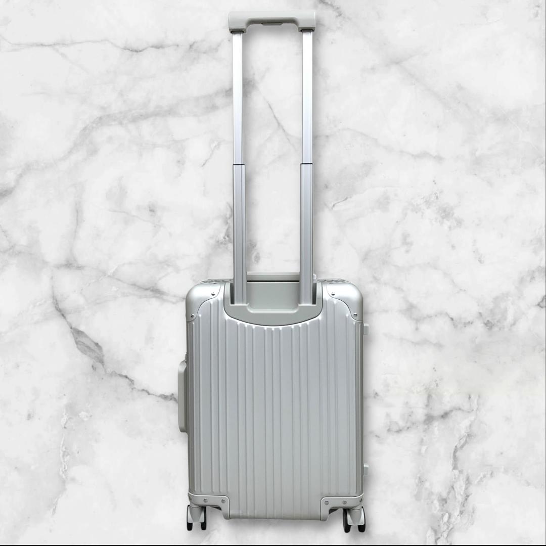 未使用 メルセデスベンツ スーツケース TSAロック 32L 4輪 アルミスーツ