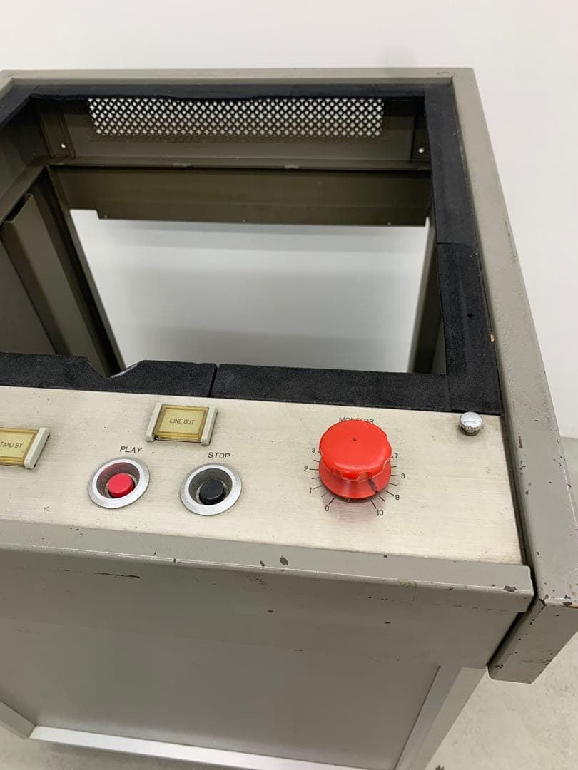 スペースエイジ ターンテーブル レコードプレイヤー 台 店舗什器 ディスプレイ