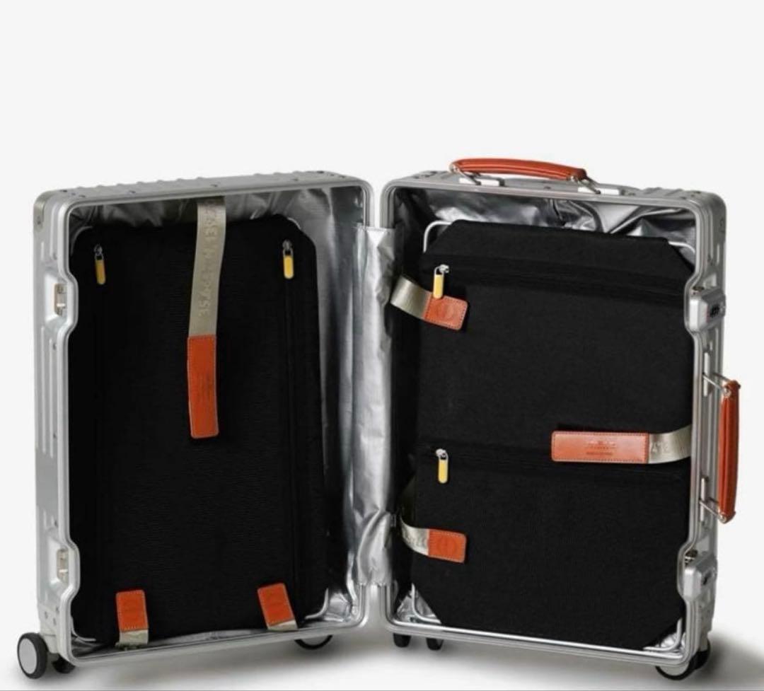 【新型】イノベーター　アルミ　キャリーケース　スーツケース　INV1811