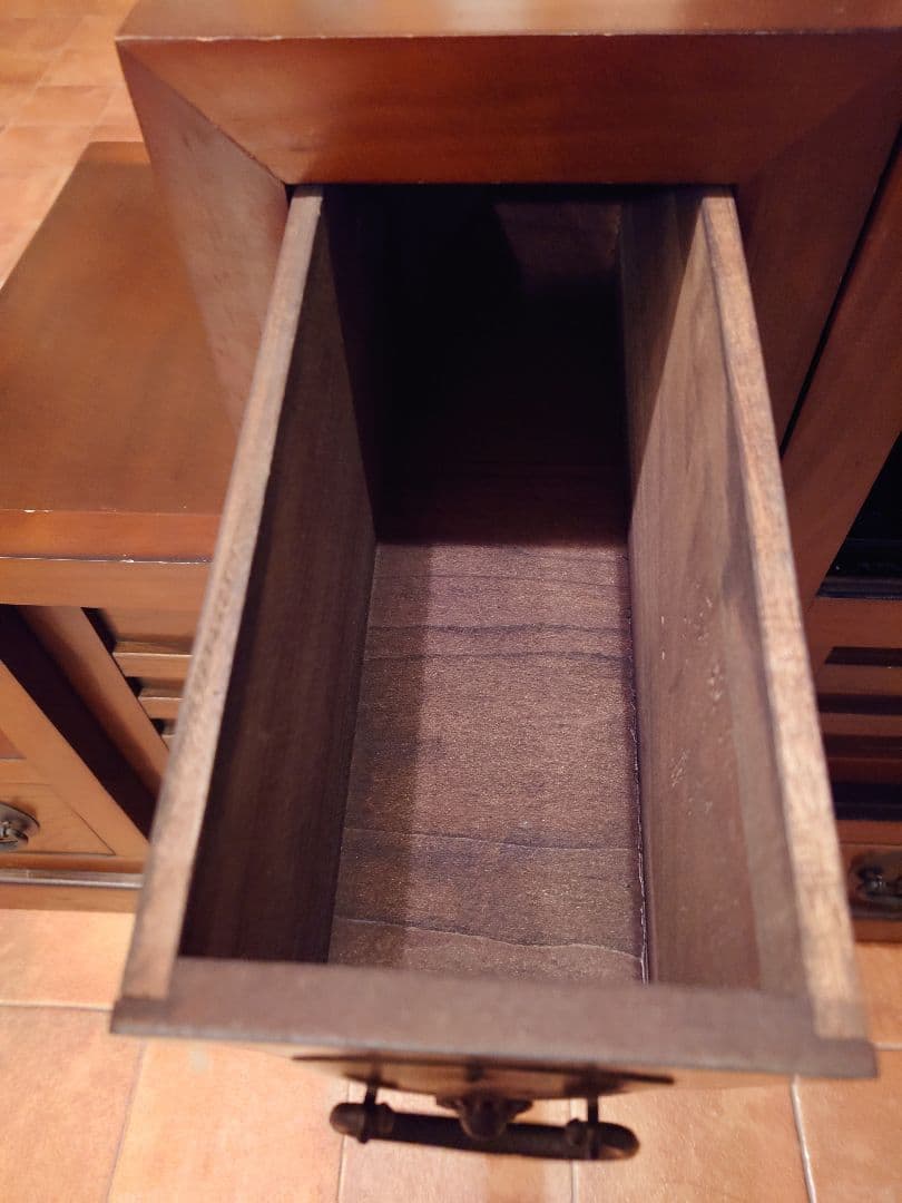 貴重な大型両面階段箪笥　七