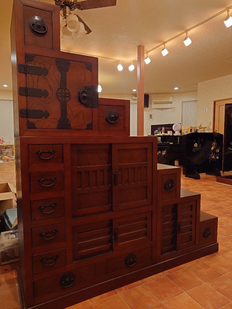 貴重な大型両面階段箪笥　七