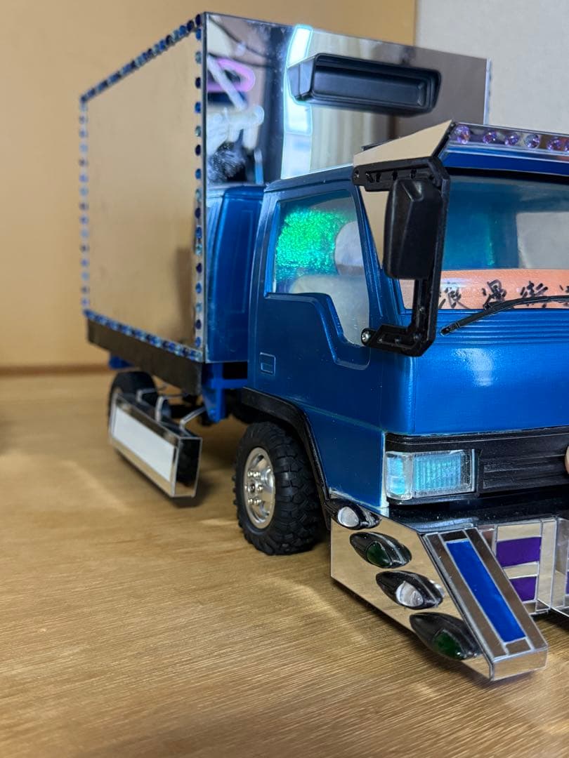 ☆完全売り切り☆ 2トン 角目キャンター 箱仕様 ムネトラ デコトラ ラジコン