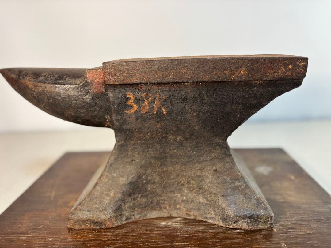 鍛冶屋の金床アンビル 金床 　角付き 作業台 叩き台